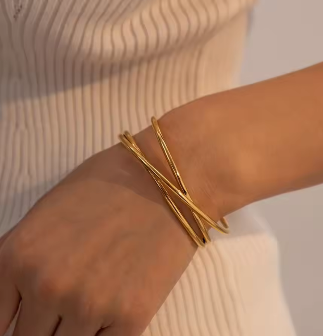 Gold layers bangle