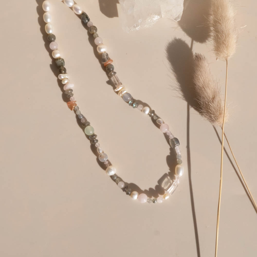 Dusk crystal pearl necklace