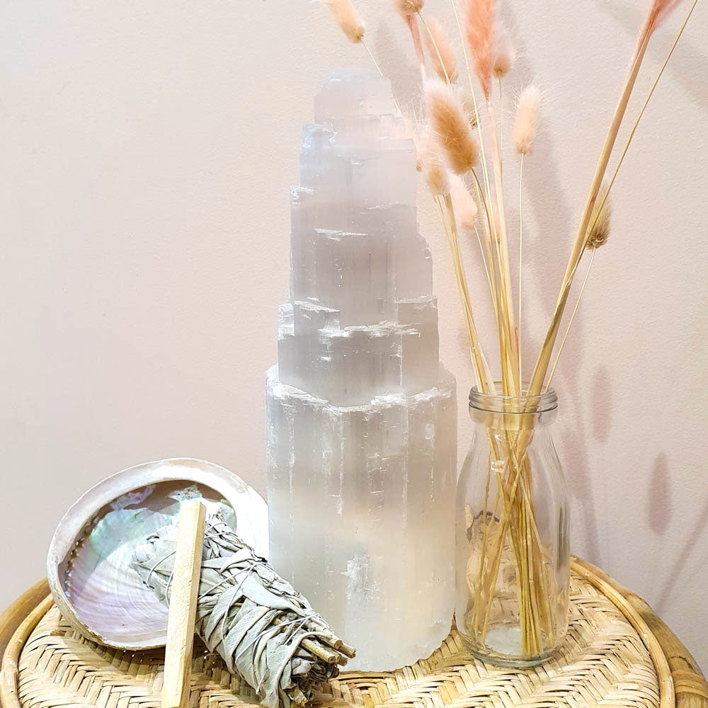 Selenite lamp with smudge sticks