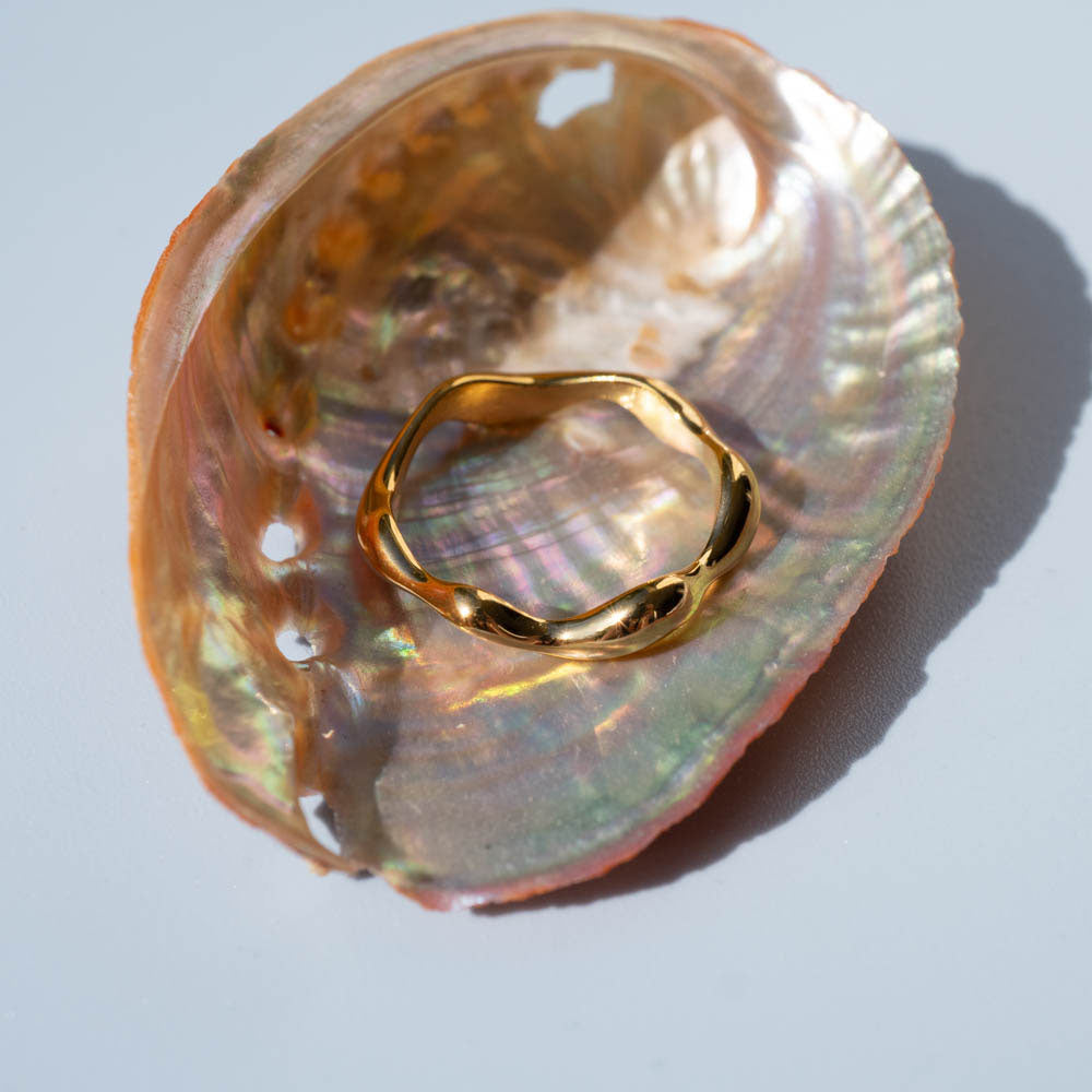 curvy wave ring in shell