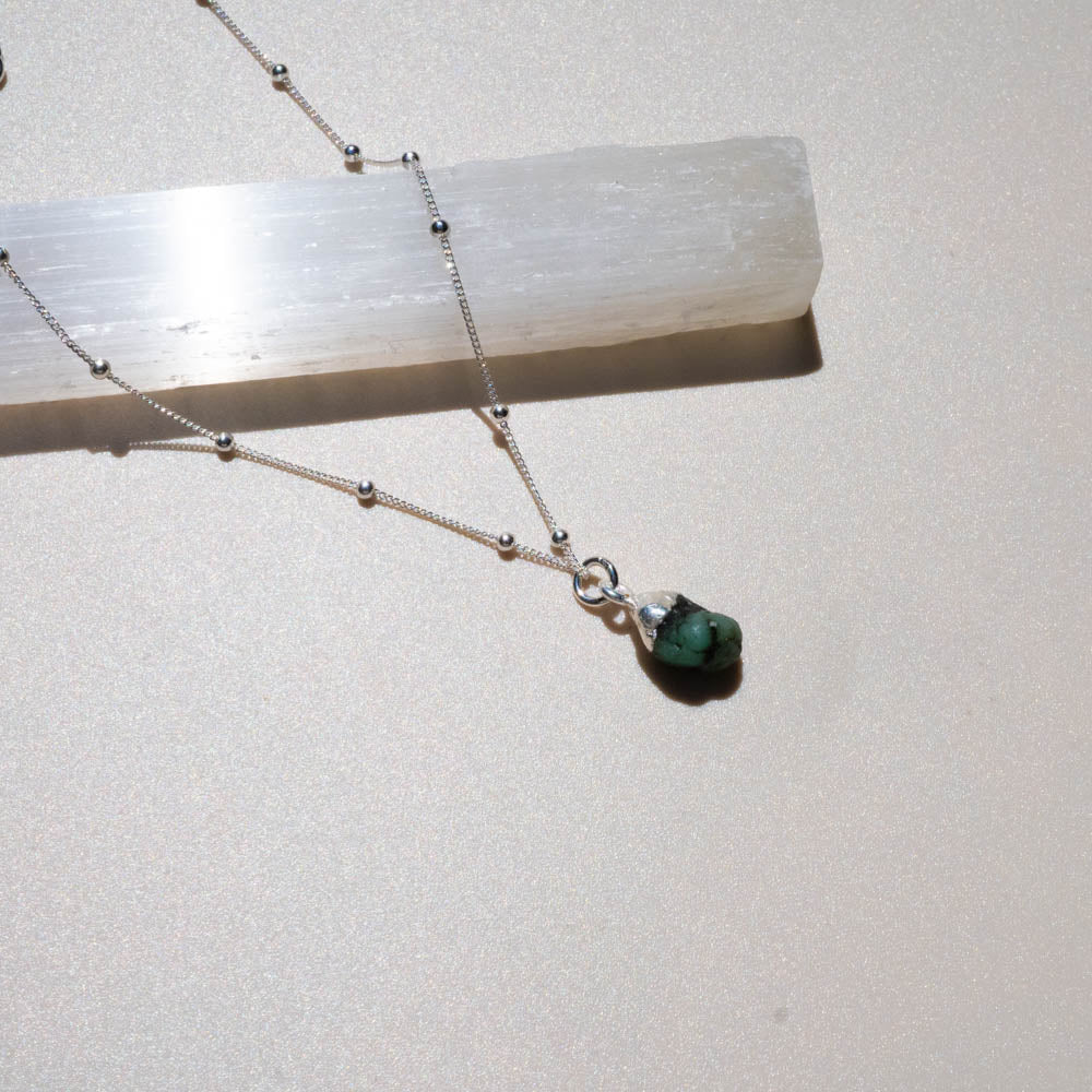 Emerald silver necklace 