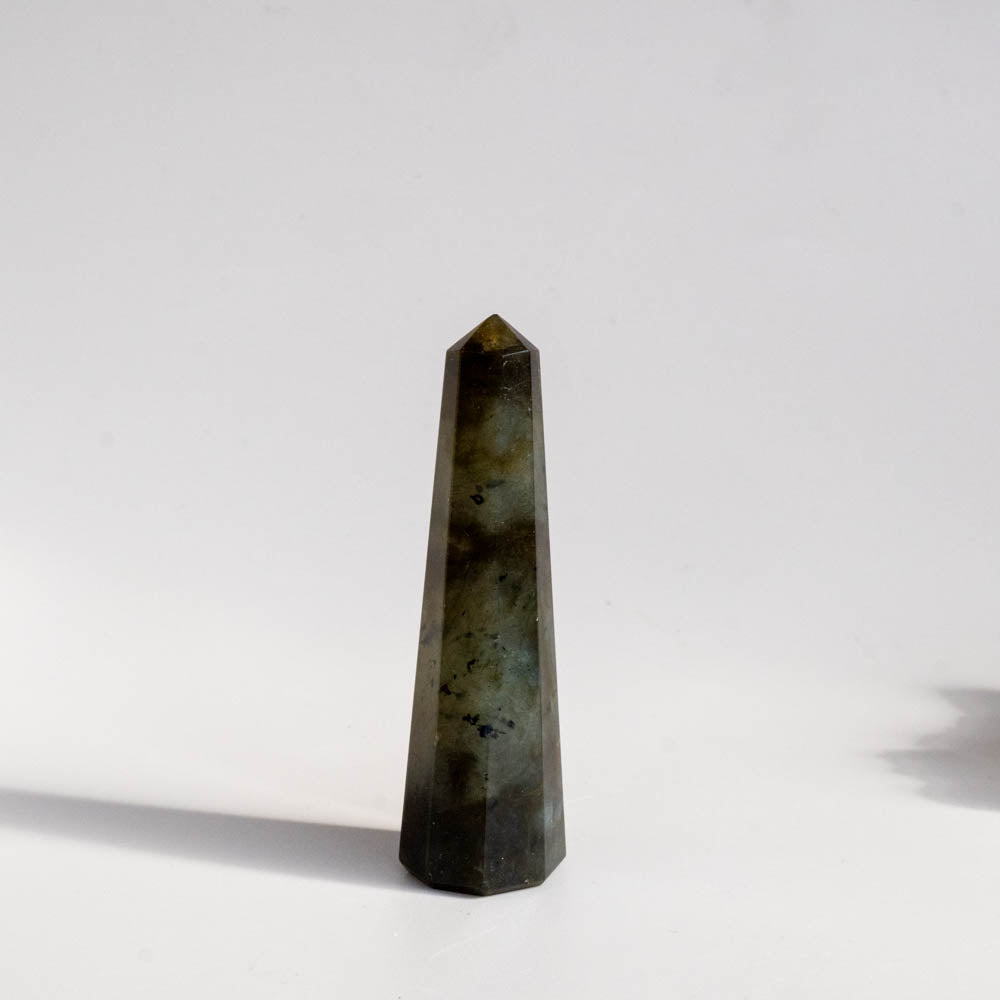 labradorite point