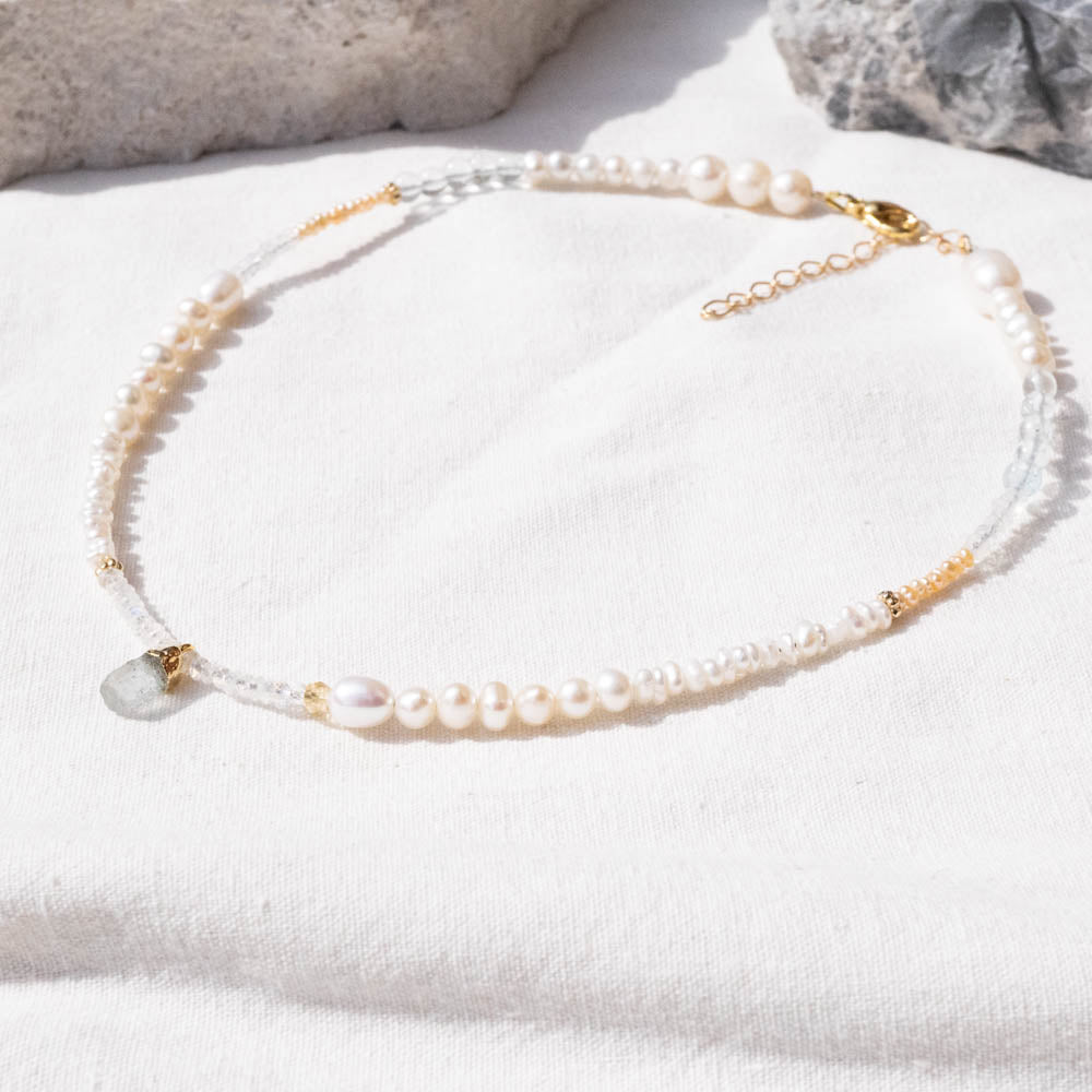 aquamarine moonstone and pearl necklac