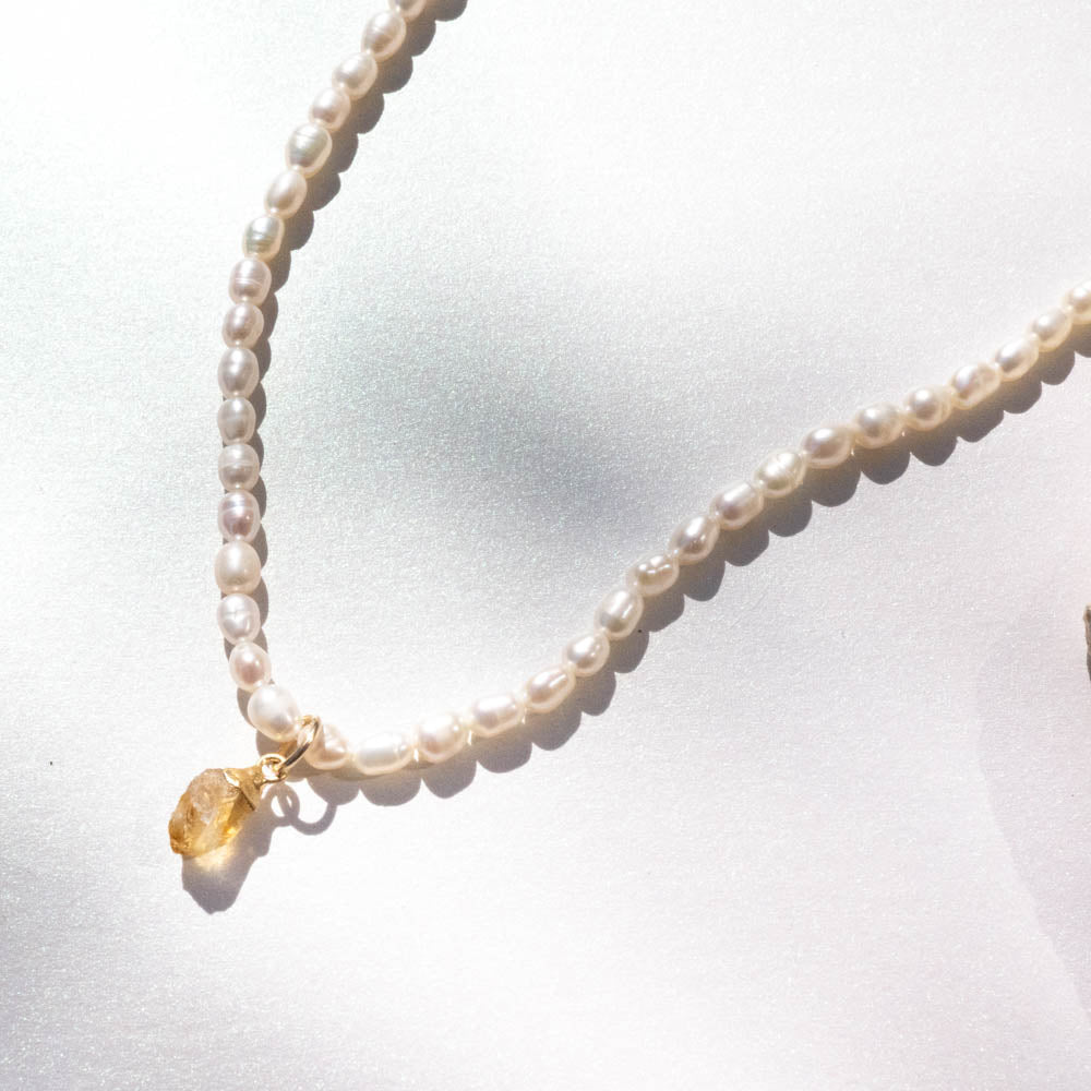 pearl necklace with citrine